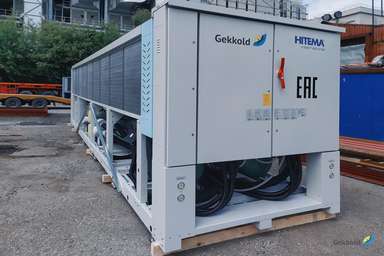 Промышленный водяной охладитель с фри-куллингом Hitema EEF 1000 (900 кВт) со встроенным гидромодулем